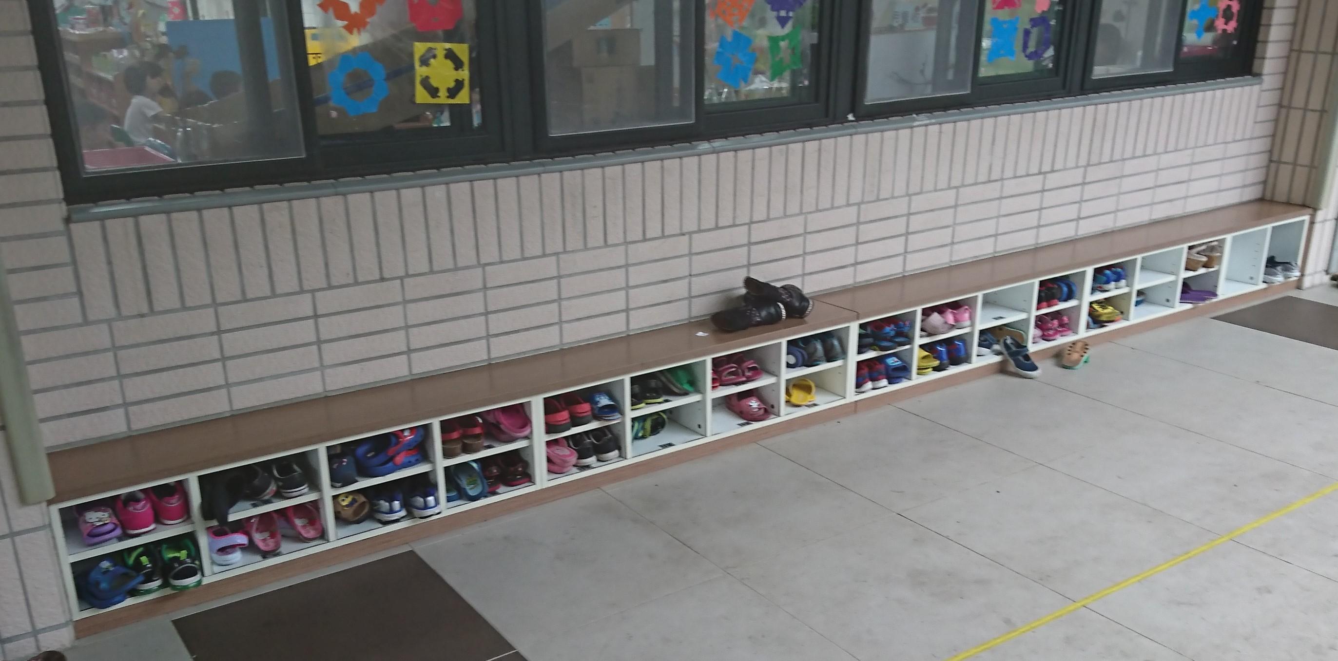 11.6 34人鞋櫃(幼兒)