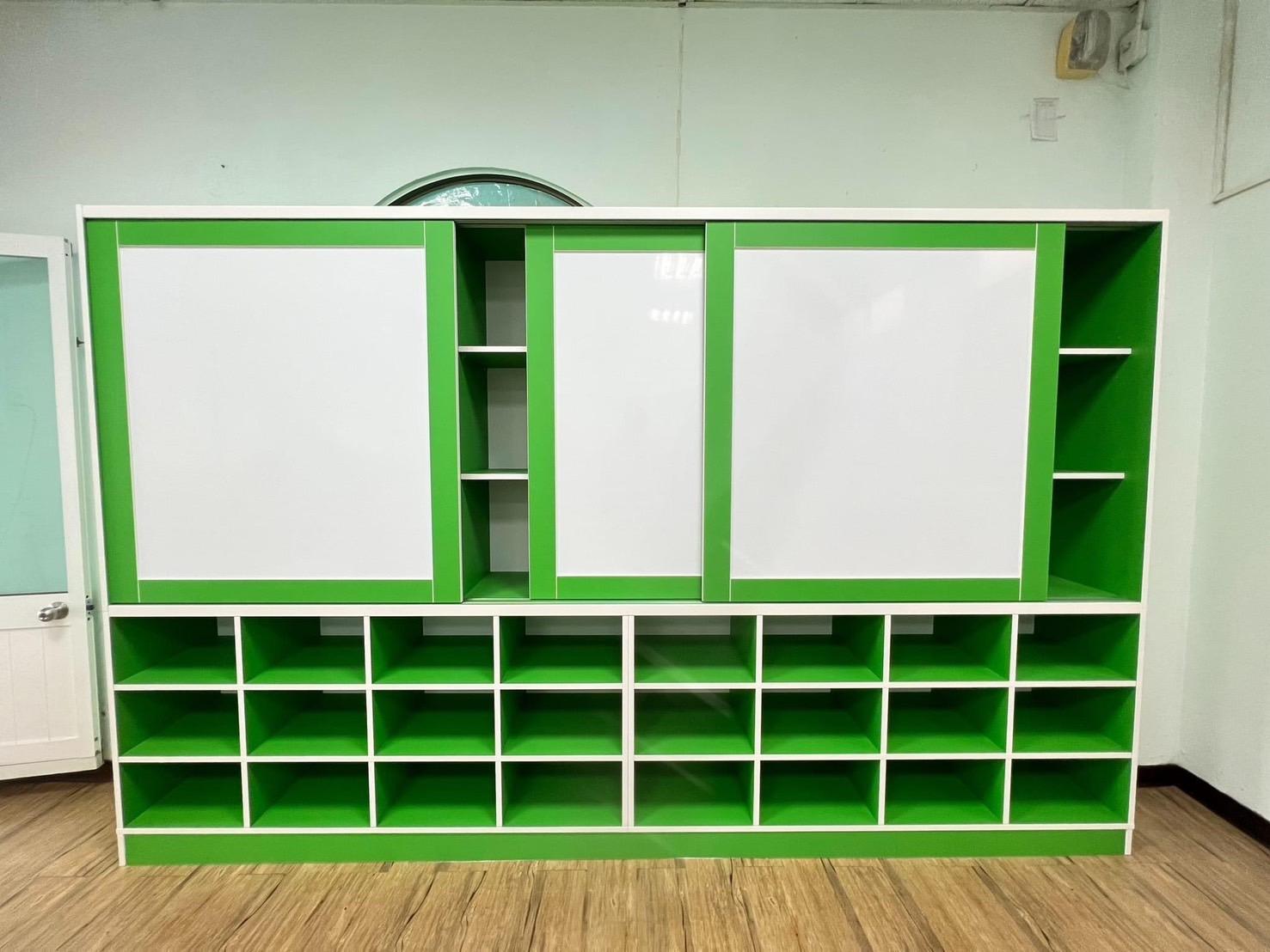 6.2 白板書包櫃(24格)