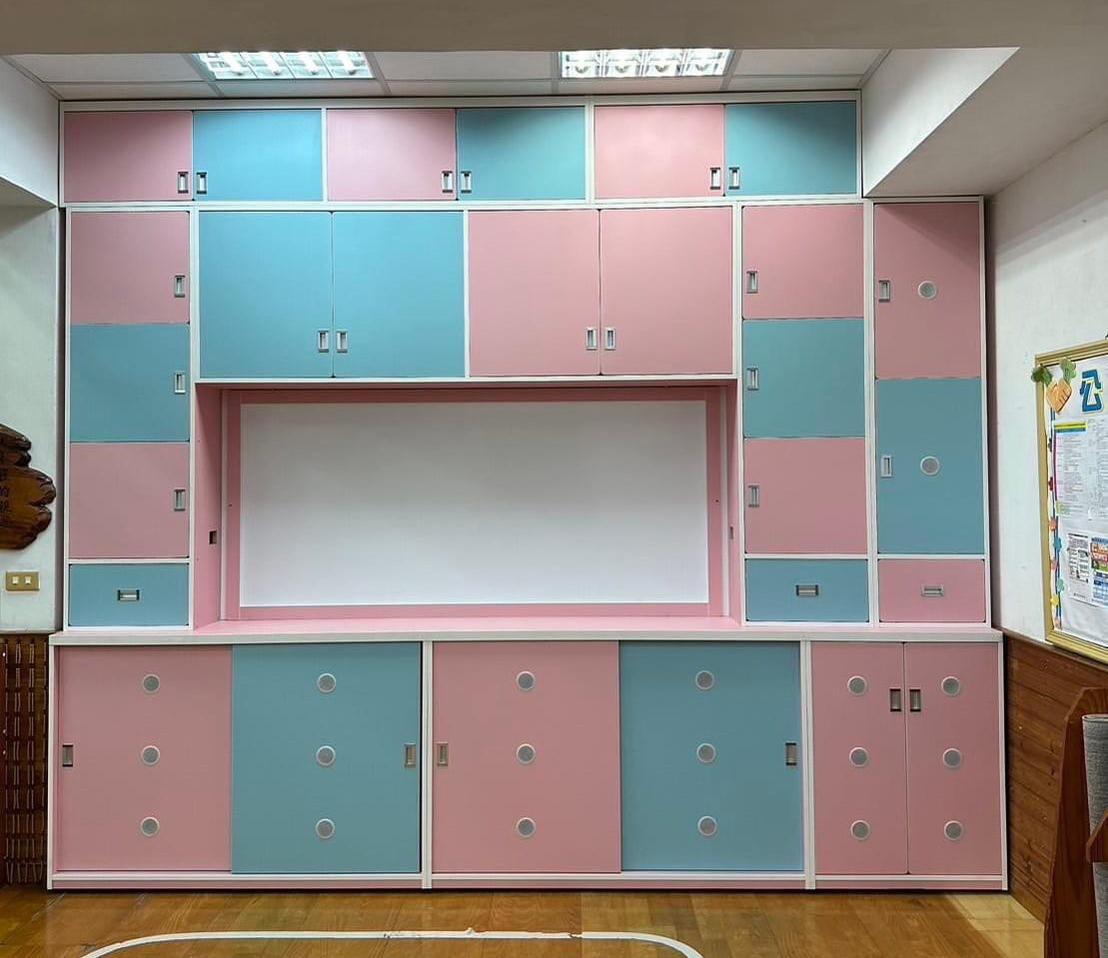 9.5 彩色棉被綜合櫃