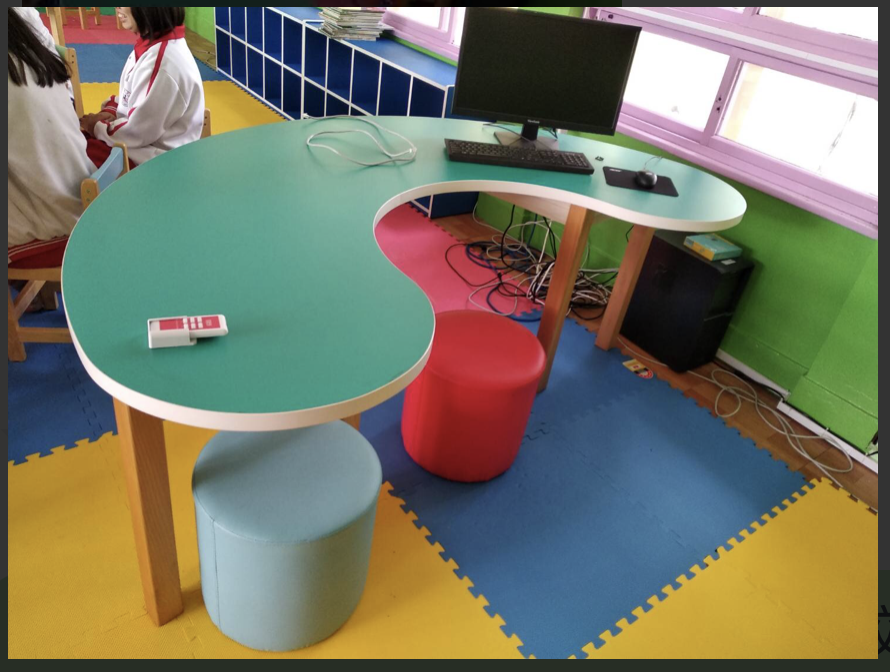 11.1豆豆桌 圓筒椅