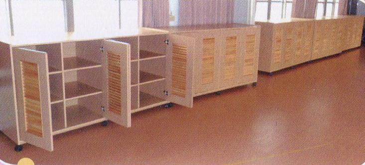 11.6 12人份百葉棉被櫃