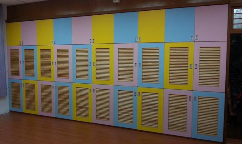 15.6 棉被置物櫃