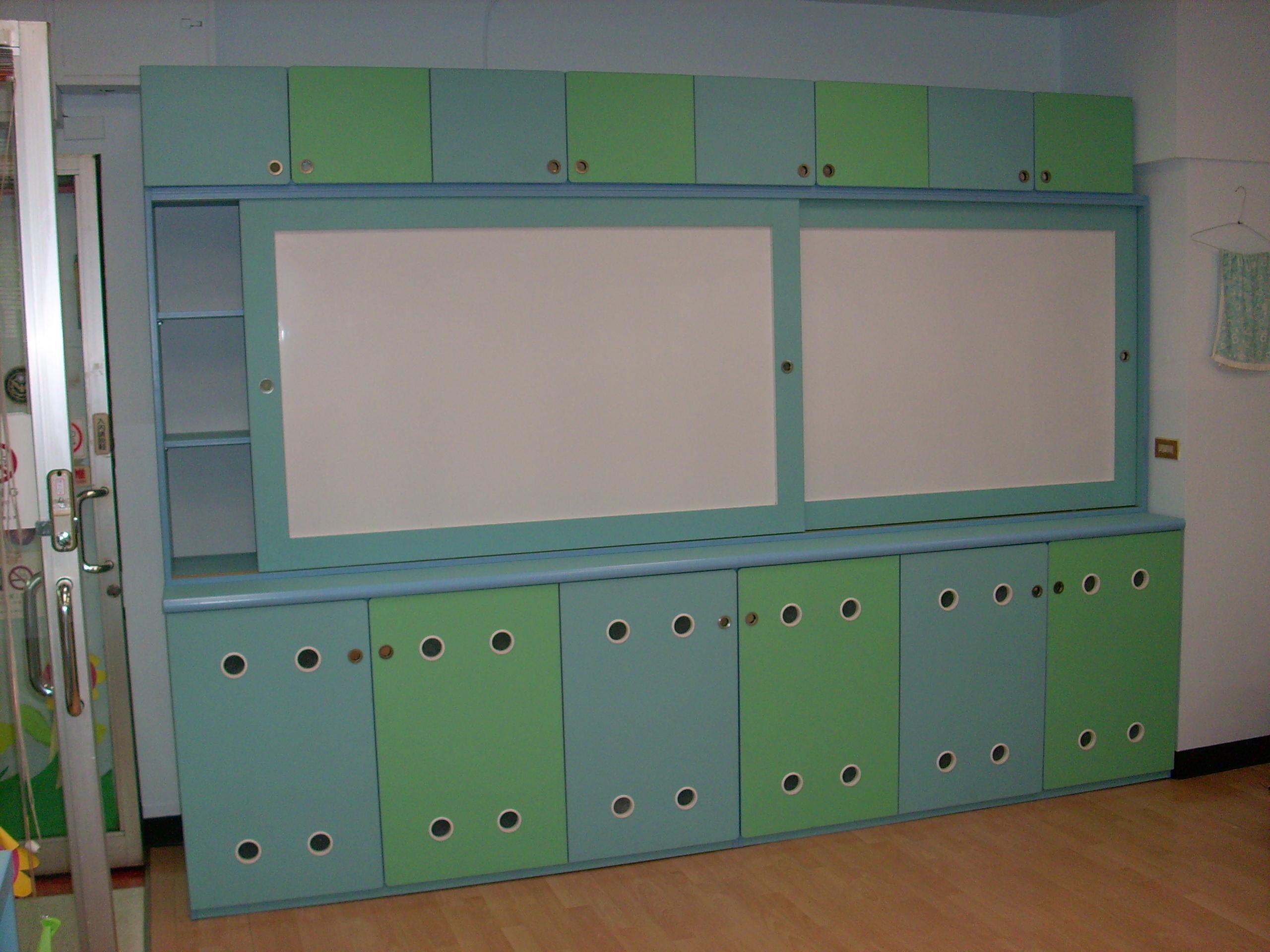 11.2 白板棉被櫃