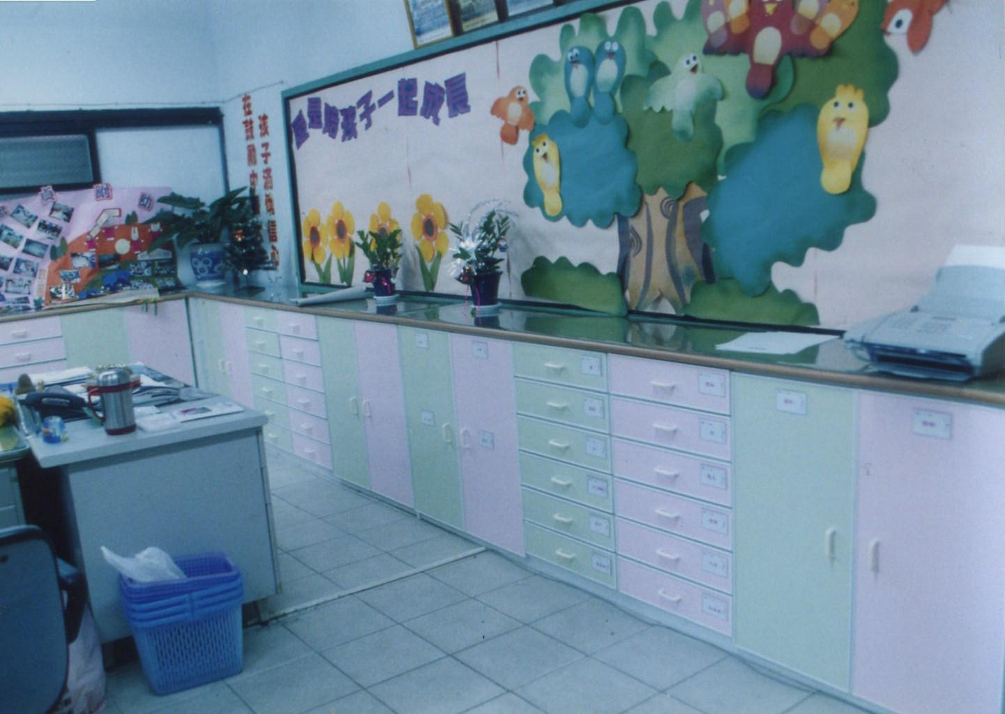 21.6 辦公資料矮櫃