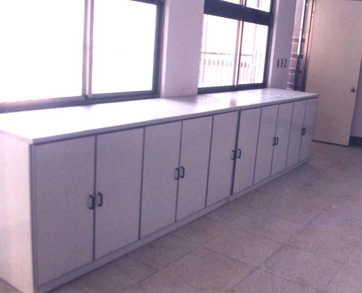 13.5 自然科置物器材矮櫃