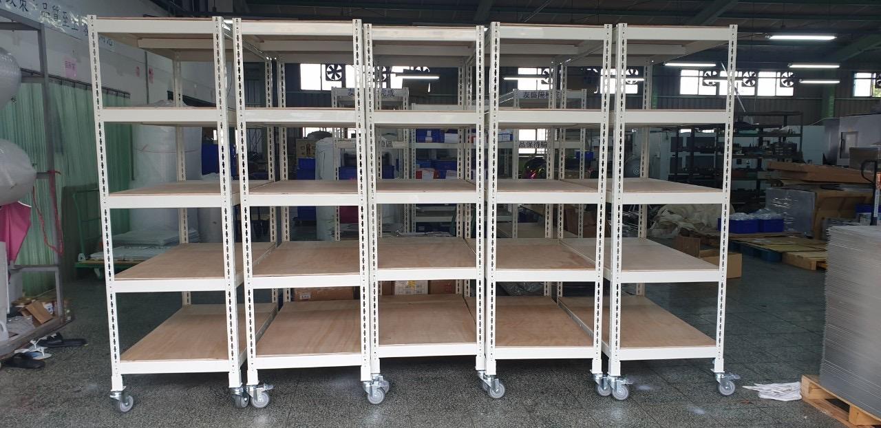 13.3 角鋼器材櫃