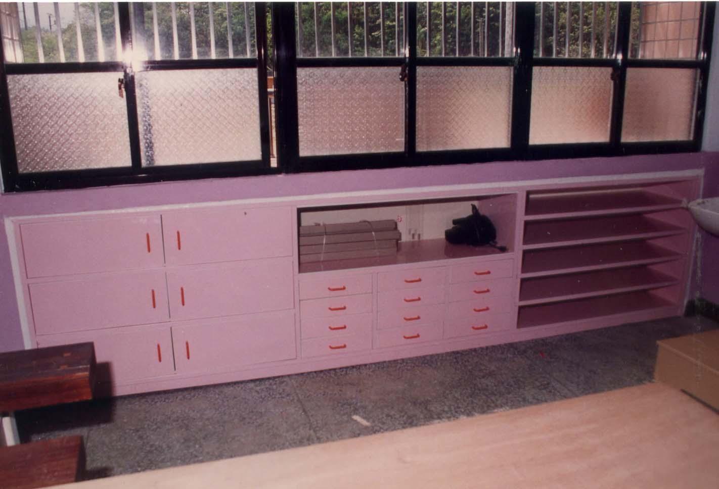 17.4 美勞器材櫃