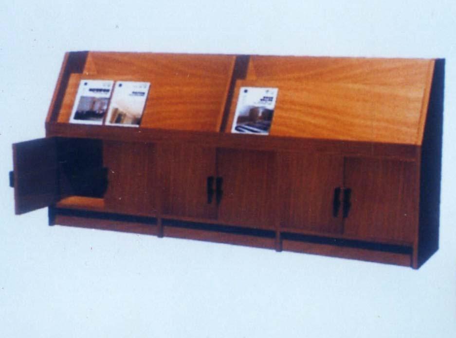 13.6 新書展示櫃